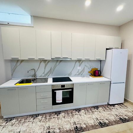 Edi Apartament Center Szkodra Zewnętrze zdjęcie