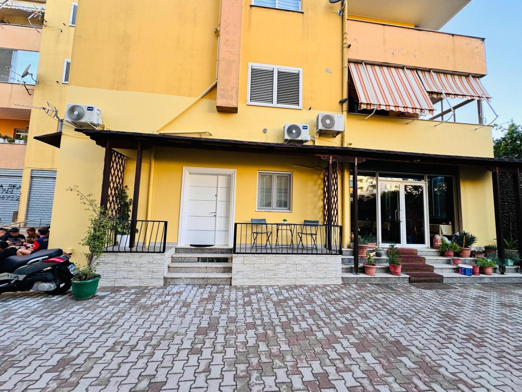 Edi Apartament Center Szkodra Zewnętrze zdjęcie